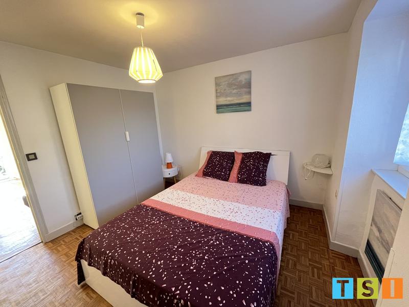 Maison - 260 m² - 12 pièces