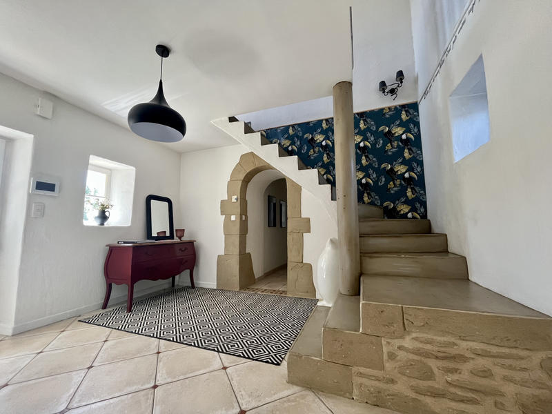 Maison - 223 m² - 6 pièces