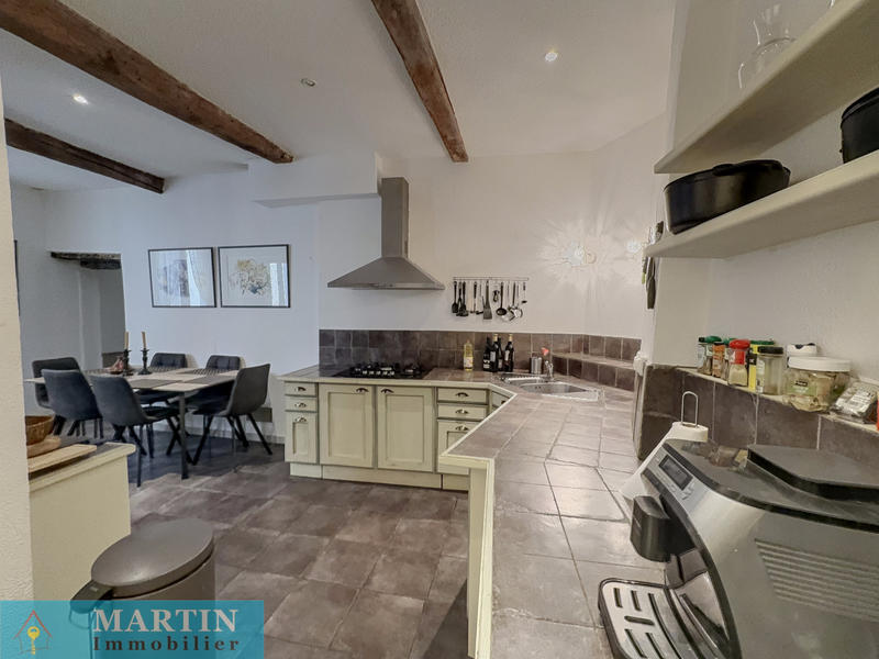 Appartement - 202 m² - 9 pièces