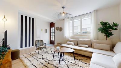 Maison en pierre - 164 m² - 9 pièces