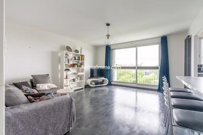 Appartement - 81 m² - 4 pièces