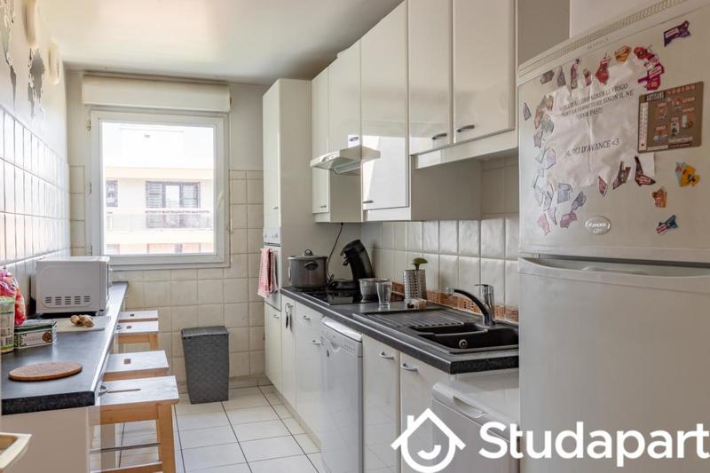 Chambre - 12 m² - 1 pièce