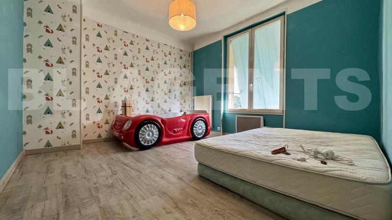 Maison de village - 120 m² - 7 pièces