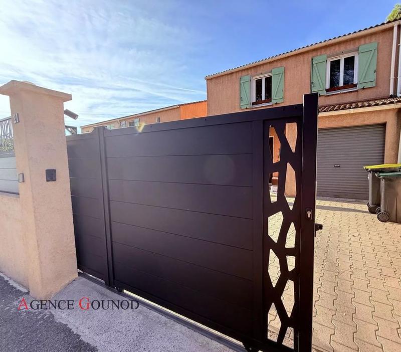 Maison - 91 m² - 5 pièces