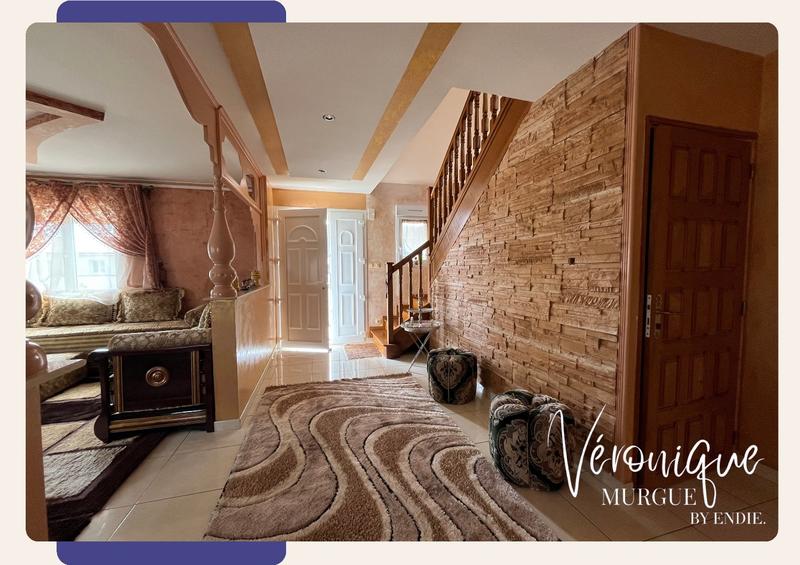 Maison - 232 m² - 7 pièces