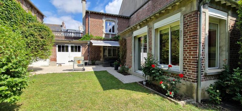 Maison - 265 m² - 4 pièces