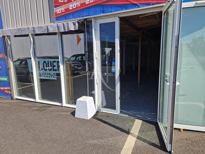 Local commercial - 187 m²