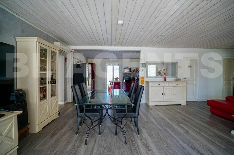 Villa - 180 m² - 7 pièces