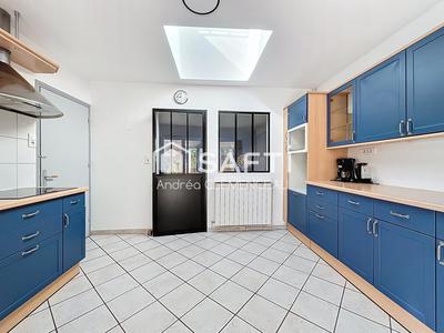 Maison - 147 m² - 6 pièces
