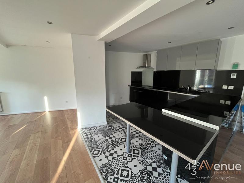 Appartement - 114 m² - 5 pièces