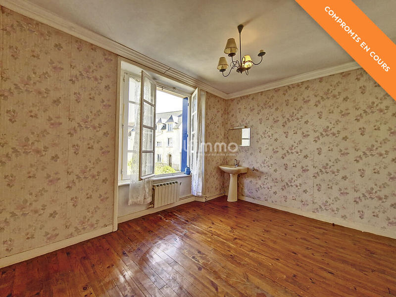 Maison - 182 m² - 8 pièces