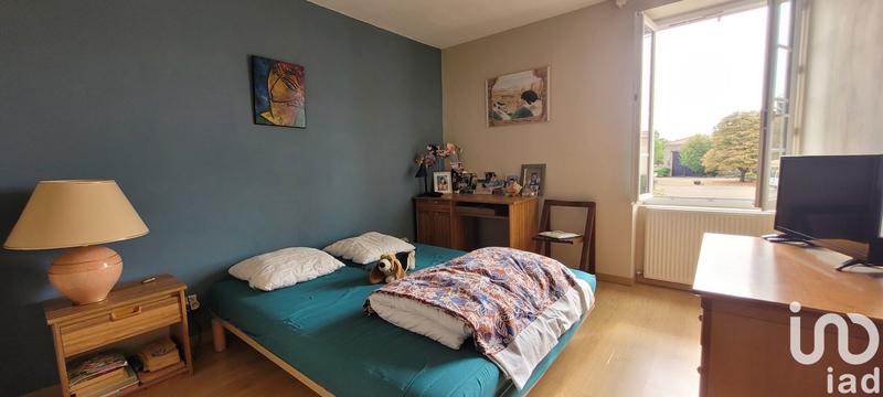 Maison - 240 m² - 10 pièces