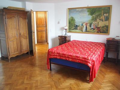 Maison - 290 m² - 10 pièces