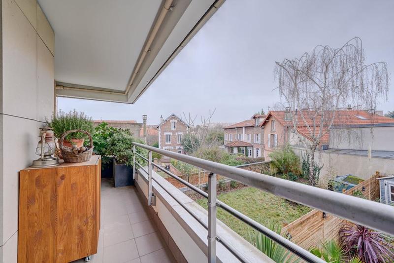 Appartement - 94 m² - 4 pièces