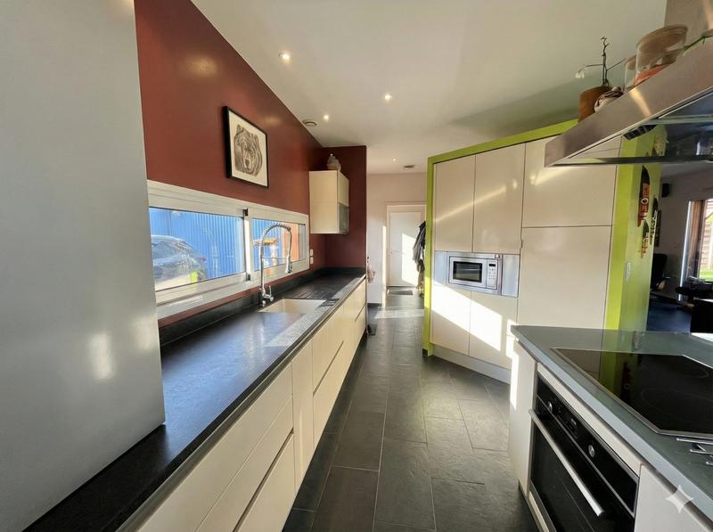 Maison - 146 m² - 5 pièces