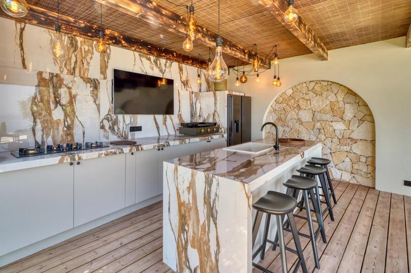 Villa - 286 m² - 6 pièces