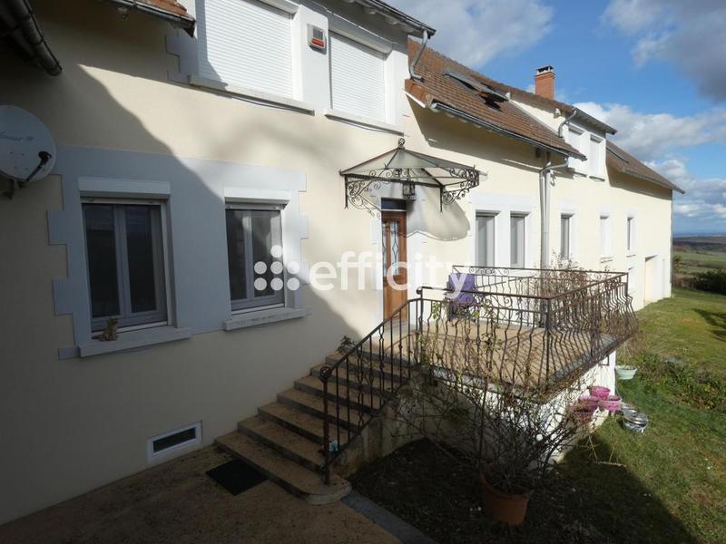 Maison - 360 m² - 9 pièces