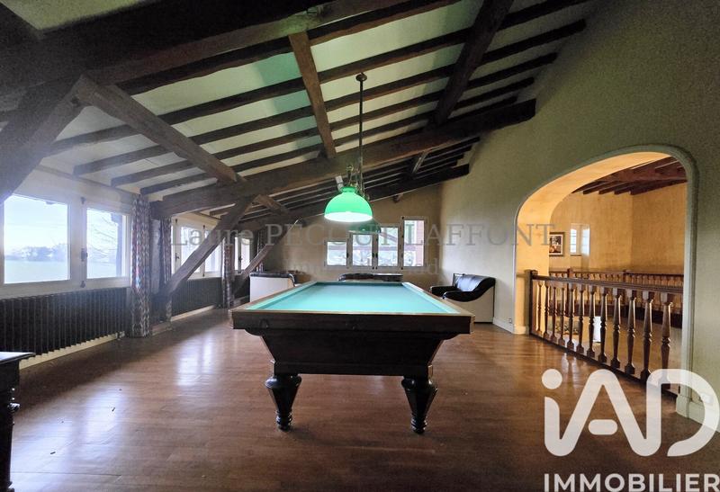 Maison - 525 m² - 12 pièces