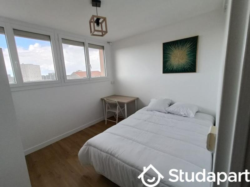 Chambre - 10 m² - 1 pièce