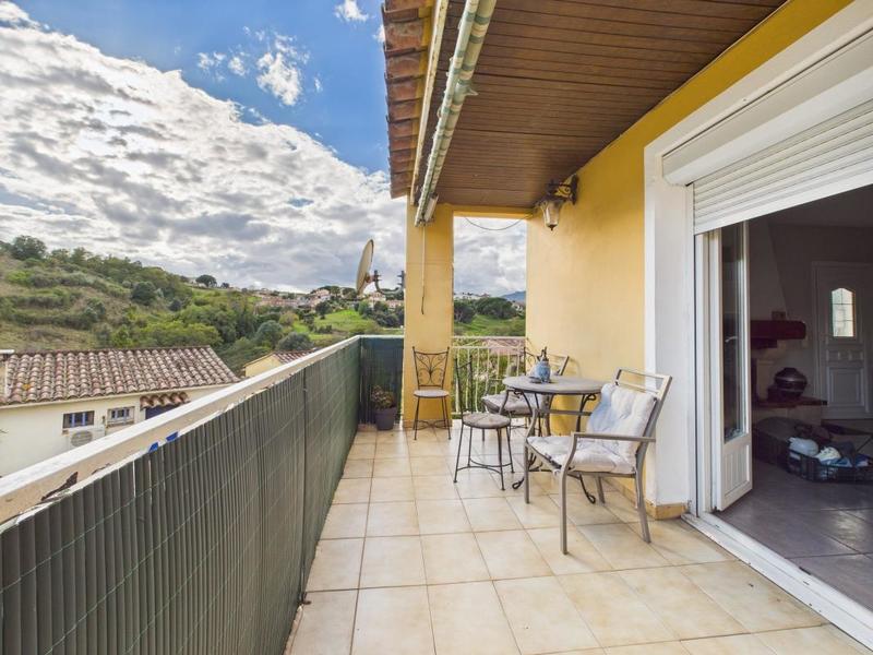 Maison traditionnelle - 120 m² - 6 pièces