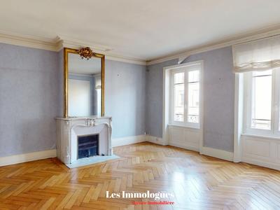 Appartement - 128 m² - 4 pièces