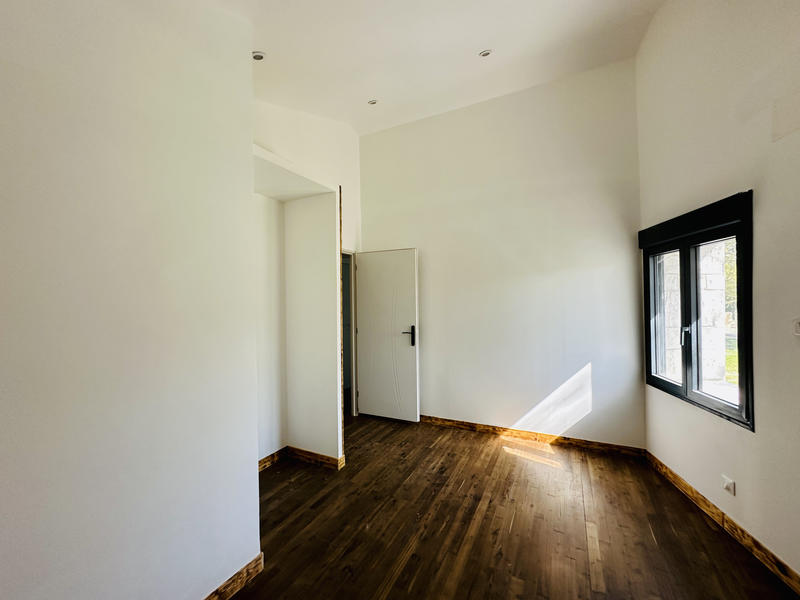 Maison - 229 m² - 6 pièces