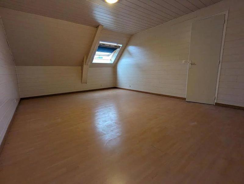 Immeuble - 93 m² - 8 pièces