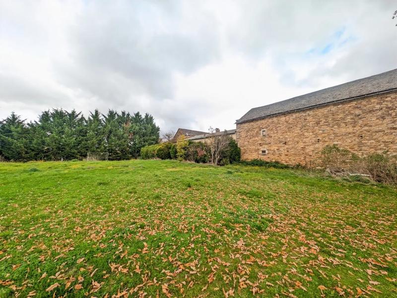 Corps de ferme - 340 m² - 12 pièces