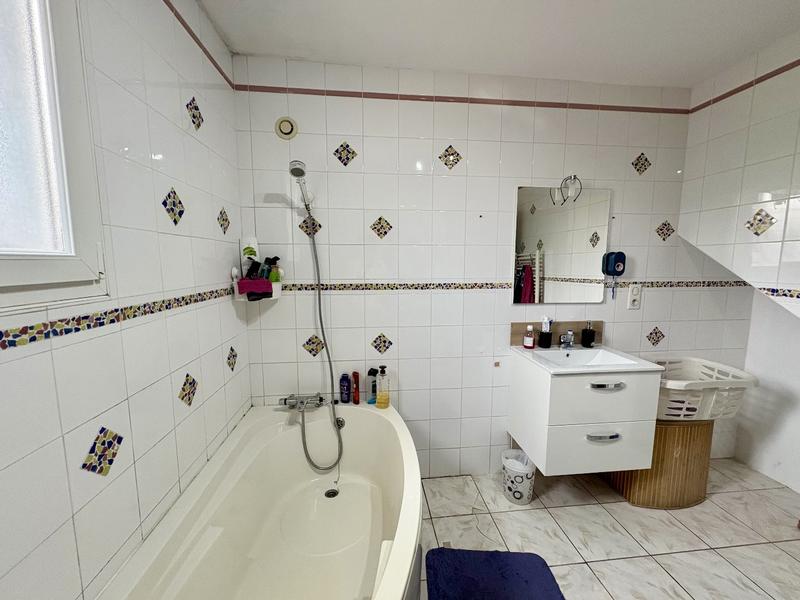 Maison - 125 m² - 5 pièces