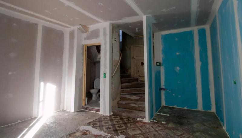 Appartement - 240 m² - 10 pièces