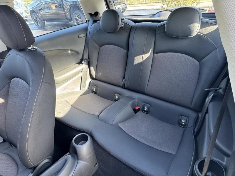 Mini Mini One 102ch Toit Ouvrant Jantes John Cooper Works