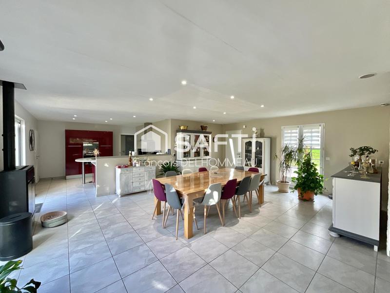 Maison - 137 m² - 7 pièces