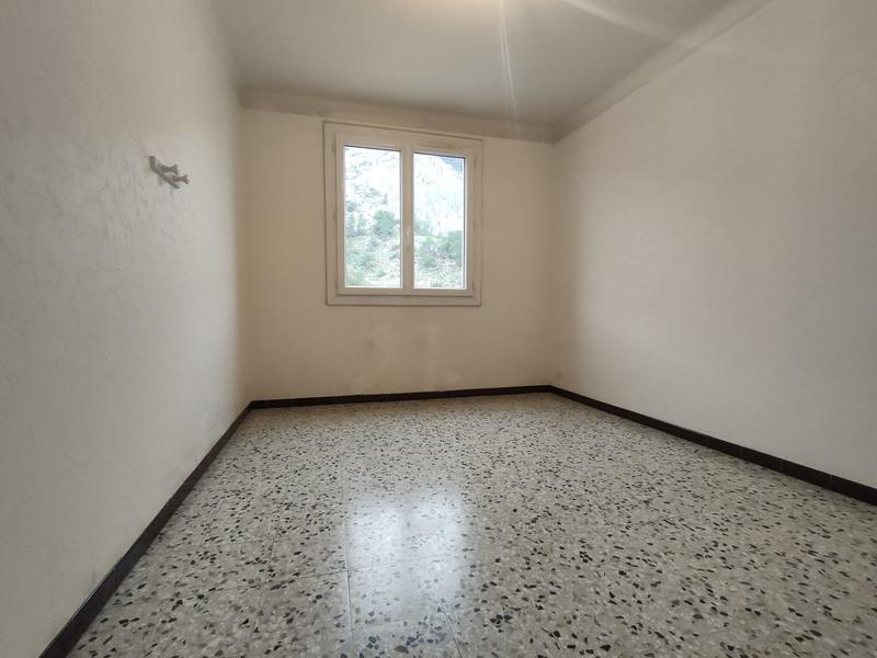 Appartement - 85 m² - 3 pièces