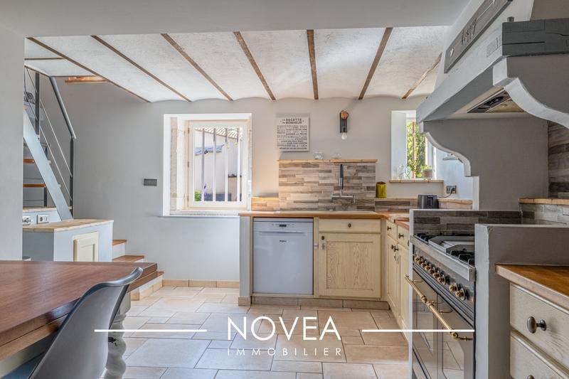 Maison - 136 m² - 4 pièces