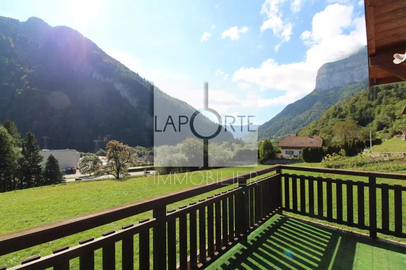 Maison de village - 209 m² - 10 pièces