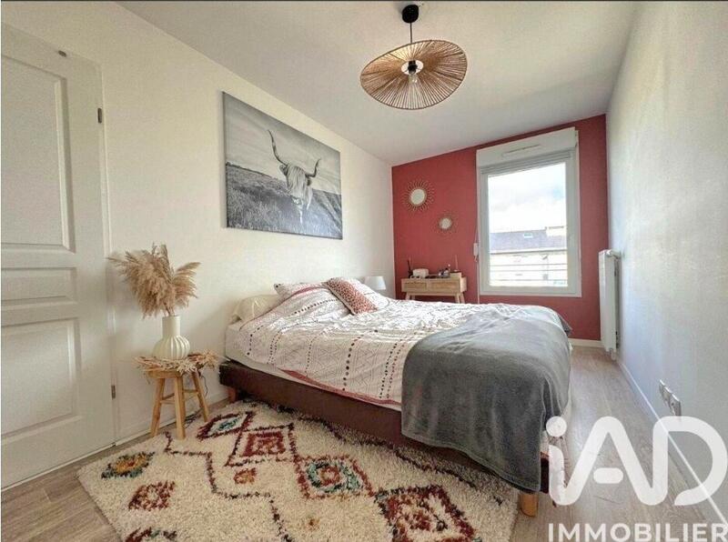 Appartement - 99 m² - 5 pièces