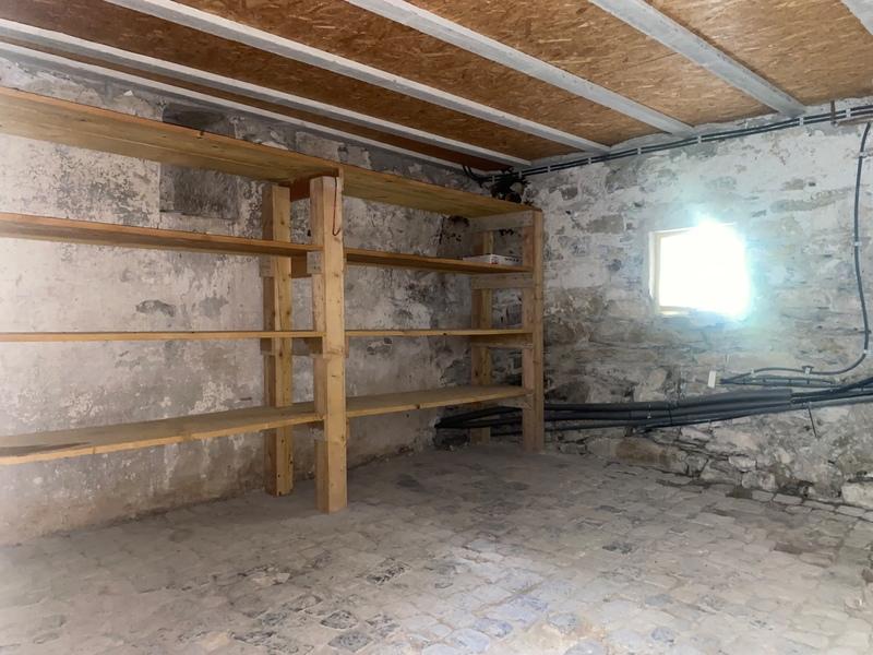 Maison en pierre - 330 m² - 11 pièces