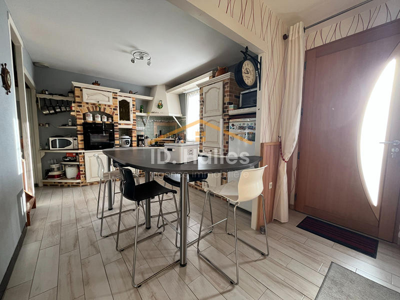 Maison - 122 m² - 7 pièces