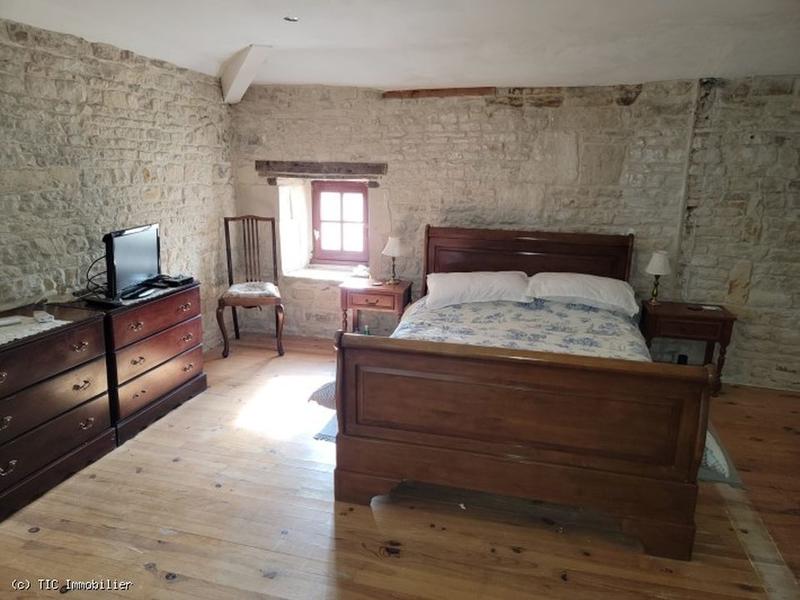 Maison ancienne - 141 m² - 6 pièces