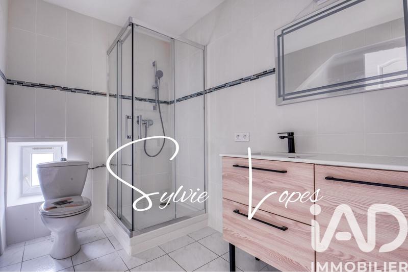 Maison de ville - 64 m² - 4 pièces