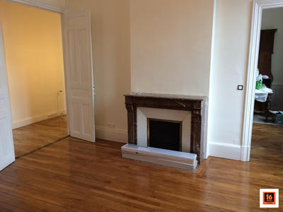 Appartement - 160 m² - 6 pièces