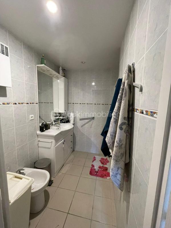 Maison - 268 m² - 11 pièces