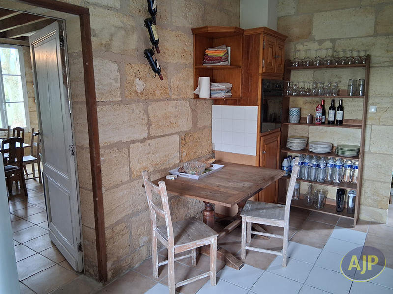 Immeuble - 30 pièces