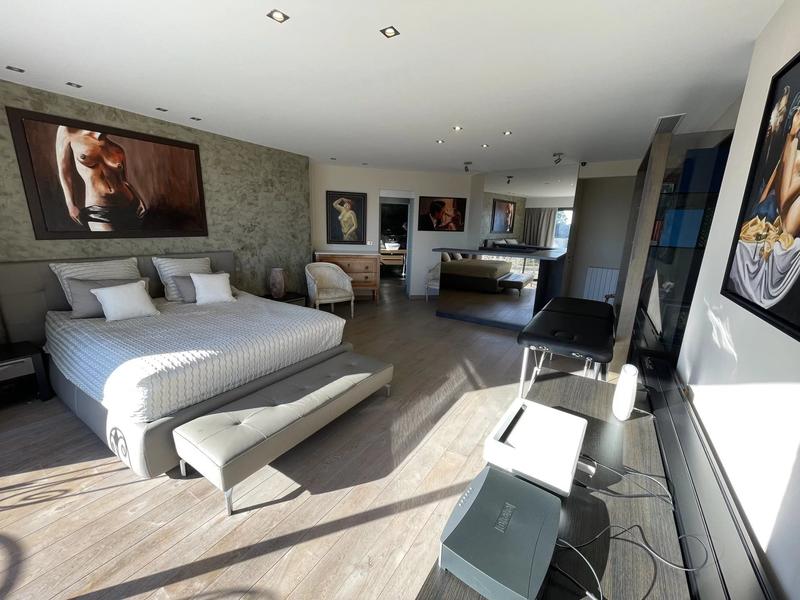 Villa - 350 m² - 15 pièces