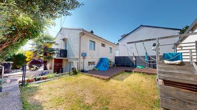 Maison - 101 m² - 5 pièces