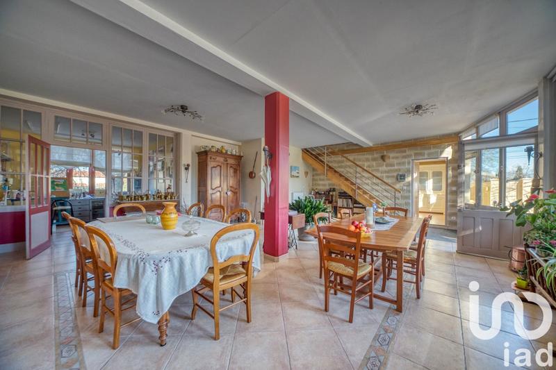 Maison - 365 m² - 12 pièces