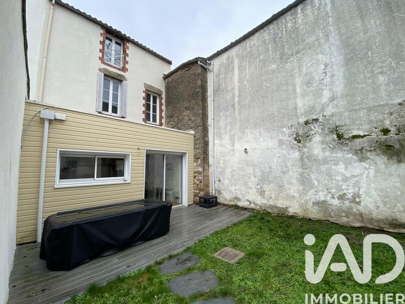 Maison - 168 m² - 6 pièces