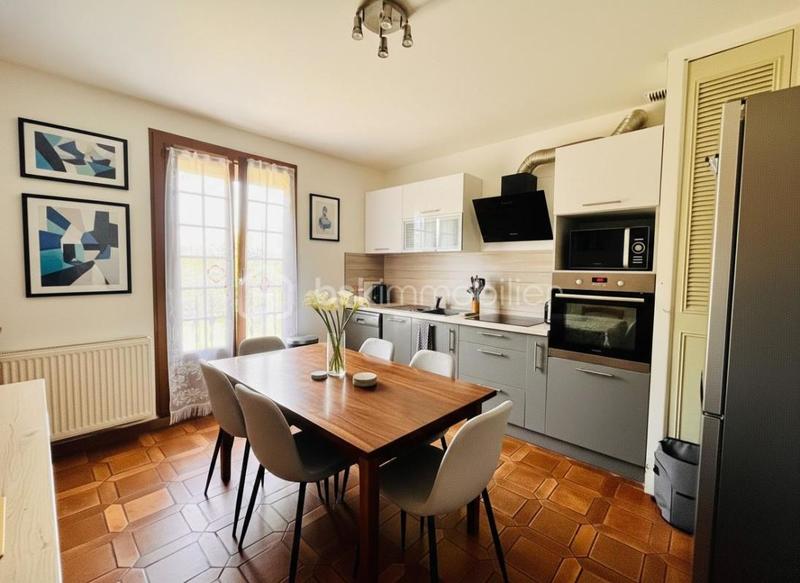 Maison - 150 m² - 6 pièces