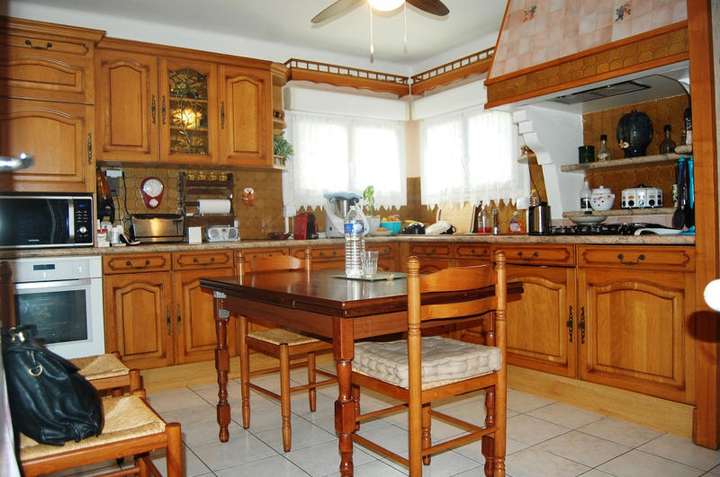 Maison - 240 m² - 10 pièces