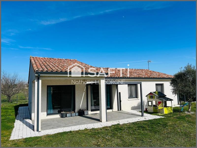 Maison - 95 m² - 5 pièces